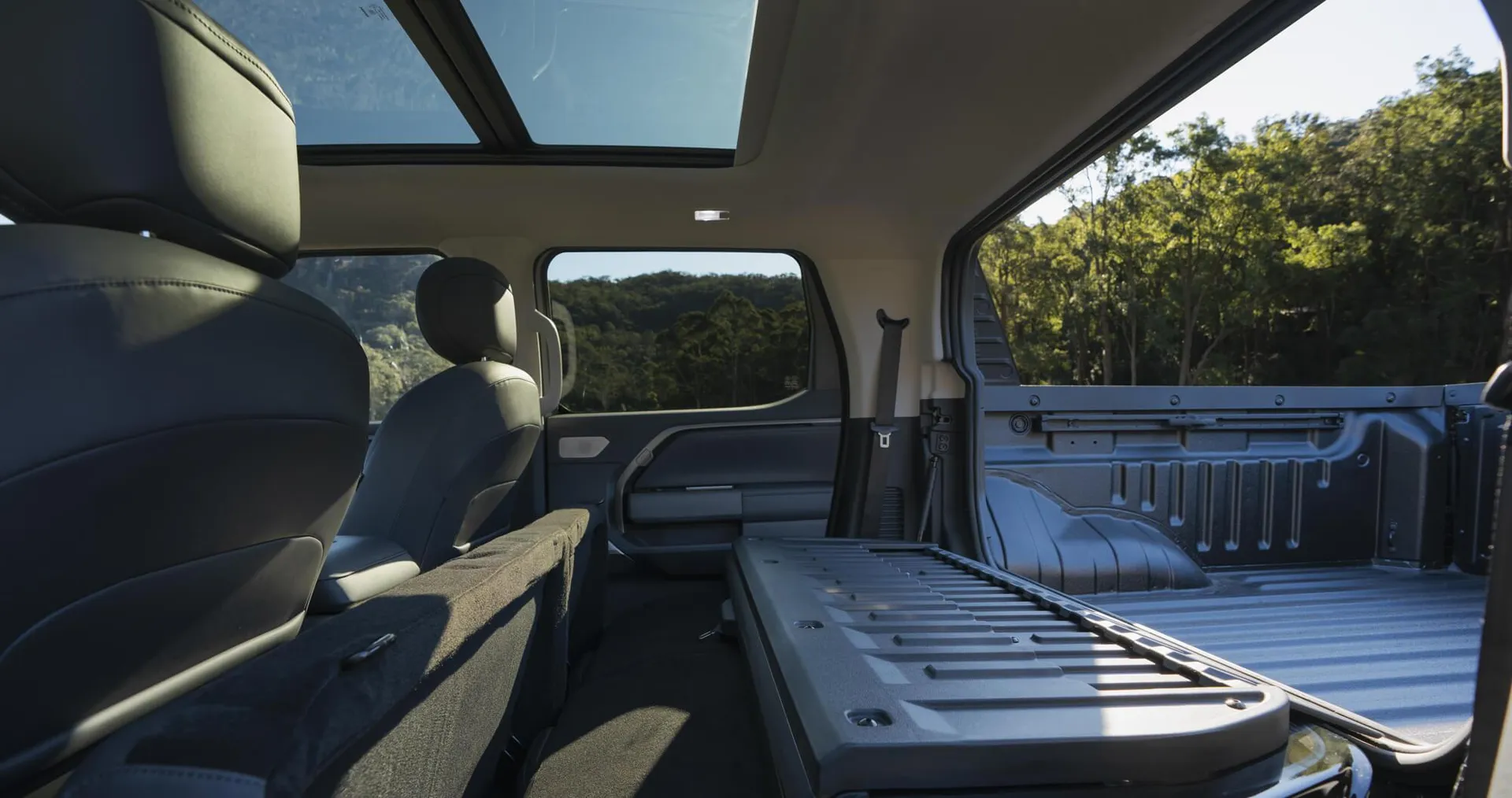 smart-hatch-3